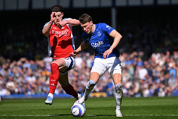 布克31+8比尔30分 巴恩斯20+9猛龙一波流带走太阳_篮板_NBA.